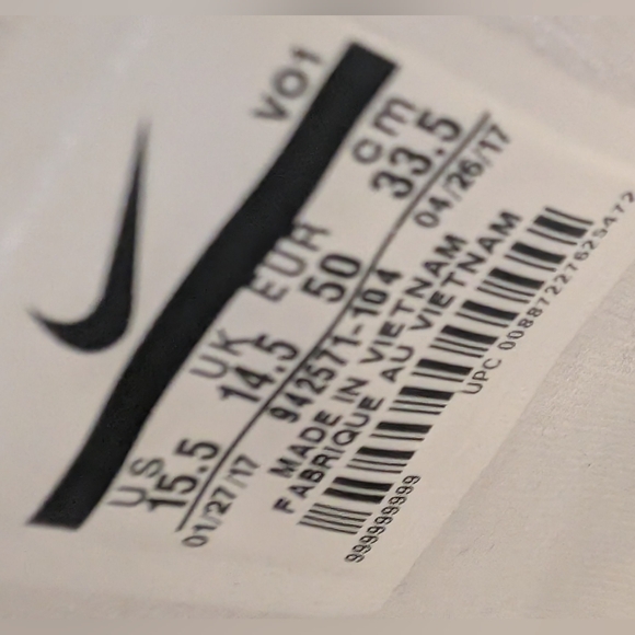 Size 15.5M - Nike Hyperdunk 2017 basketball shoes. main image 4